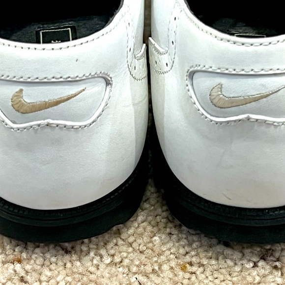 LNWOB NIKE CLEAT GOLF SHOES WHITE MEN 9M - Picture 8 of 10